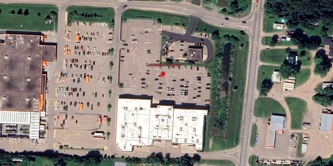 PEMBROKE - Laurentian Square